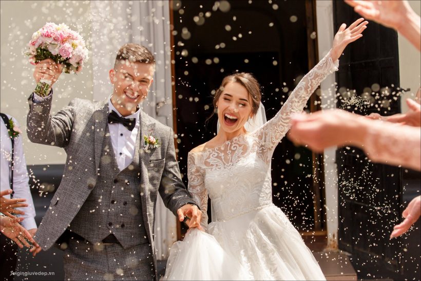 Hình ảnh đám cưới vui nhộn, ngọt ngào, hanh phúc và đẹp nhất - Co-Created  English